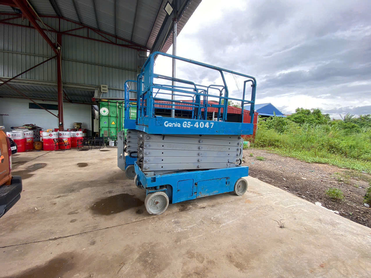 Pin Lithium CHY thay thế ắc quy chì cho xe nâng cắt kéo 14m tại Hải Phòng
